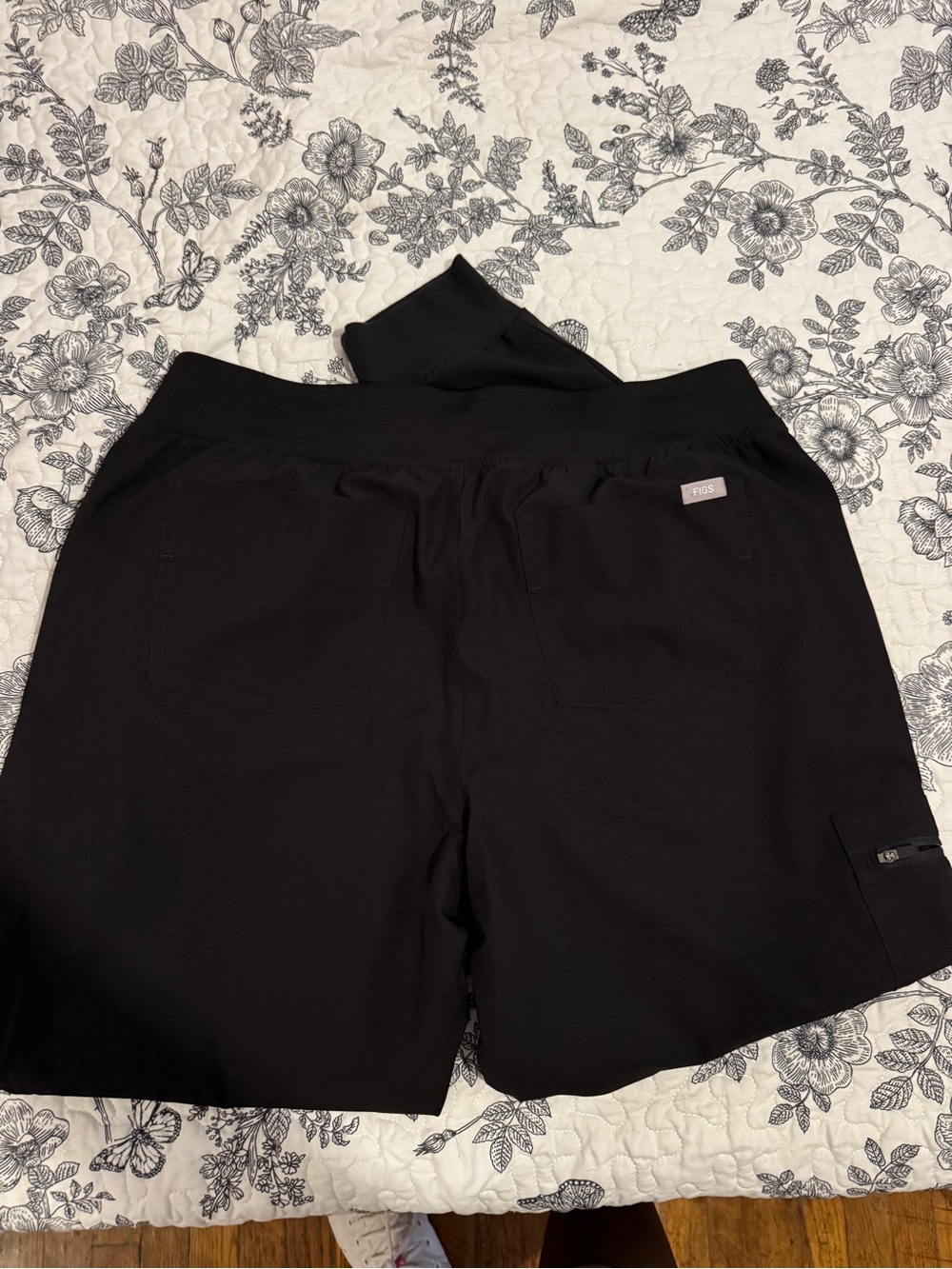 SOLD!!!! Figs Black Jogger Pants with Teal Drawstring (Size L Tall) - Picture 4 of 8